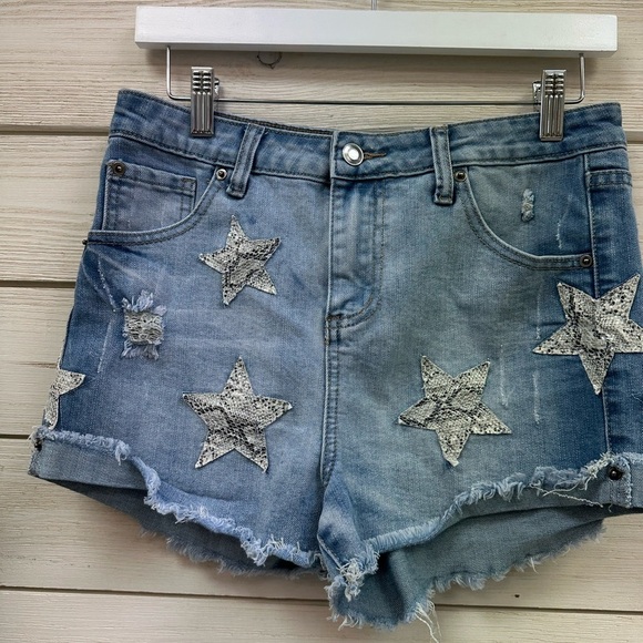 Vintage Havana Pants - Vintage Havana Star Patch Denim Shorts Size 27